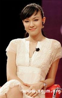 李艾个人资料照片,时尚辣妈，魅力四射的时尚达人